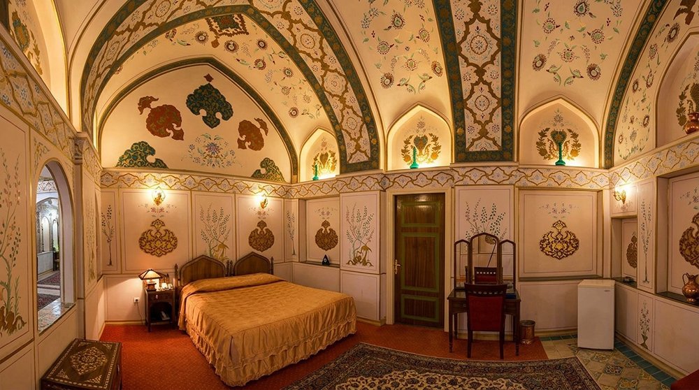 Abbasi Hotel Isfahan, a historic Safavid-era hotel featuring traditional Persian architecture and elegant courtyards