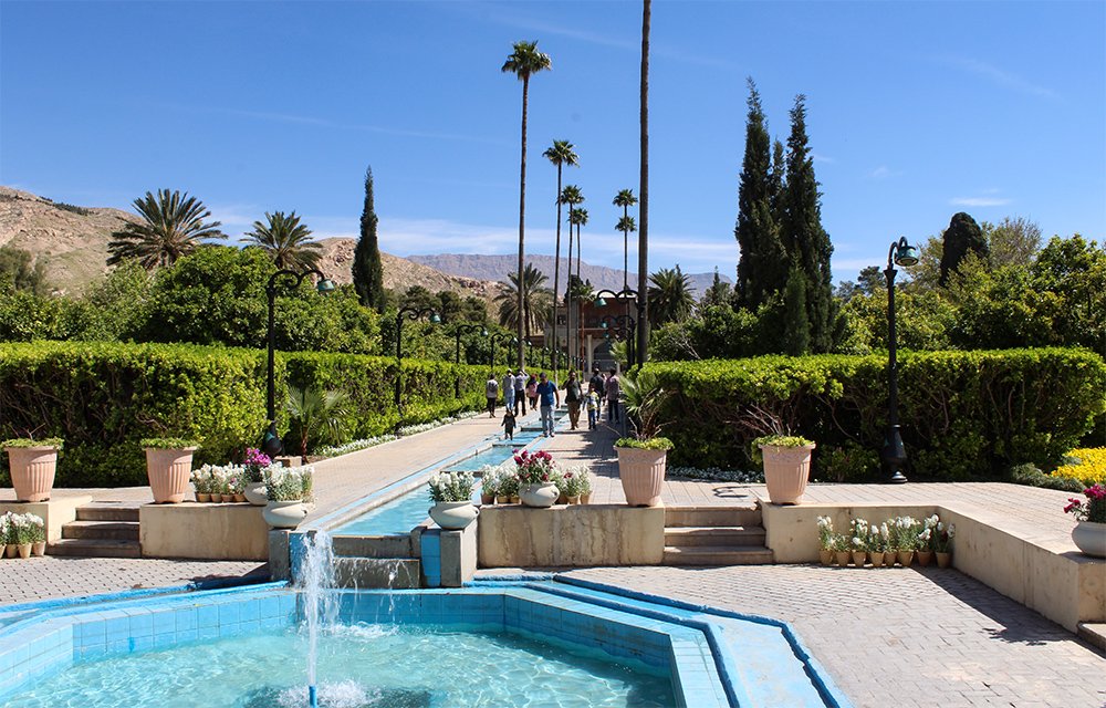Historic Delgosha Garden showcasing Persian landscaping in the Shiraz travel guide
