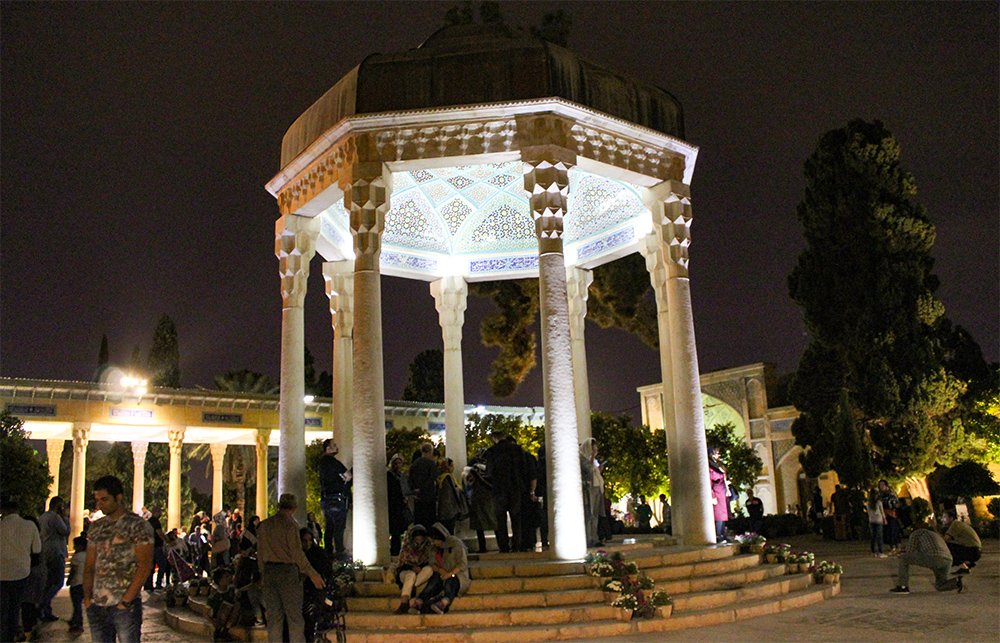 Beautiful gardens surrounding the Tomb of Hafez in the Shiraz travel guide
